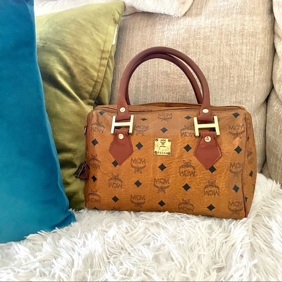 MCM Boston Bag - Picture 3 of 8